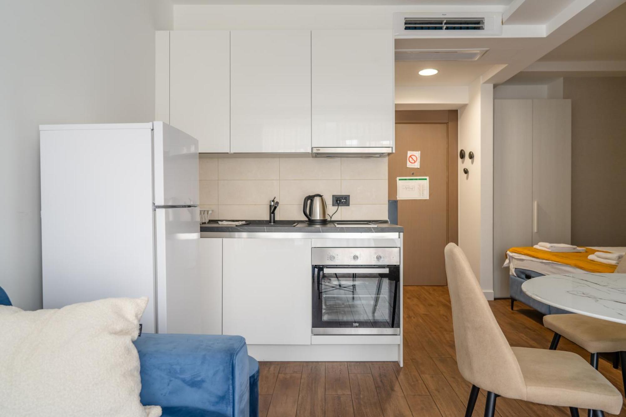 Kondina Suites Belgrade Exterior photo
