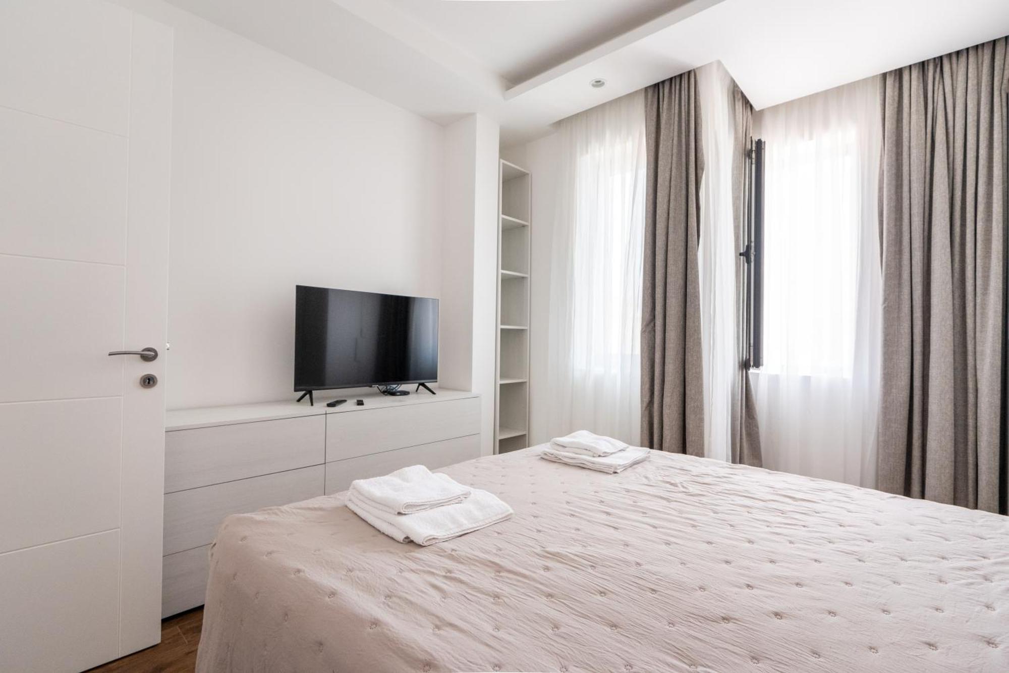 Kondina Suites Belgrade Exterior photo